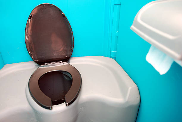 Porta potty delivery and setup in Crosby, ND